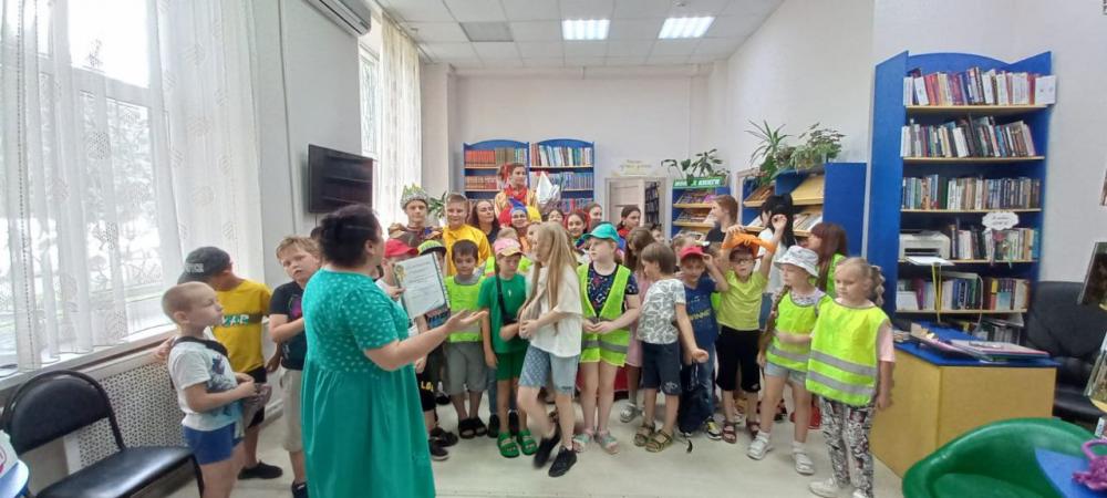 У Лукоморья!
