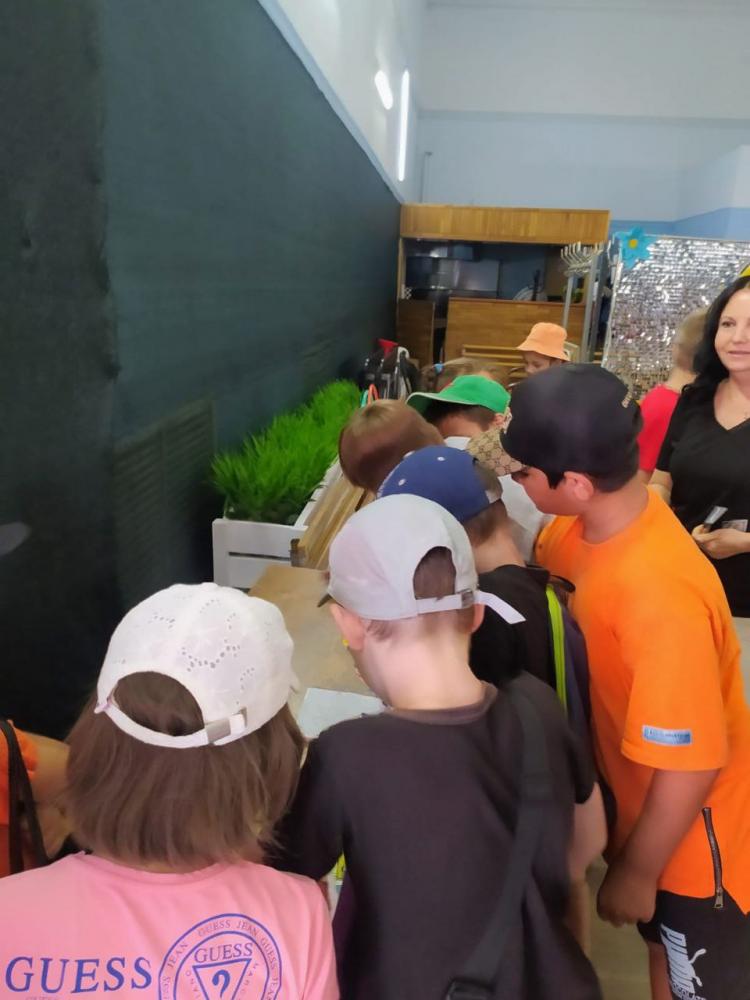 Там за облоками
