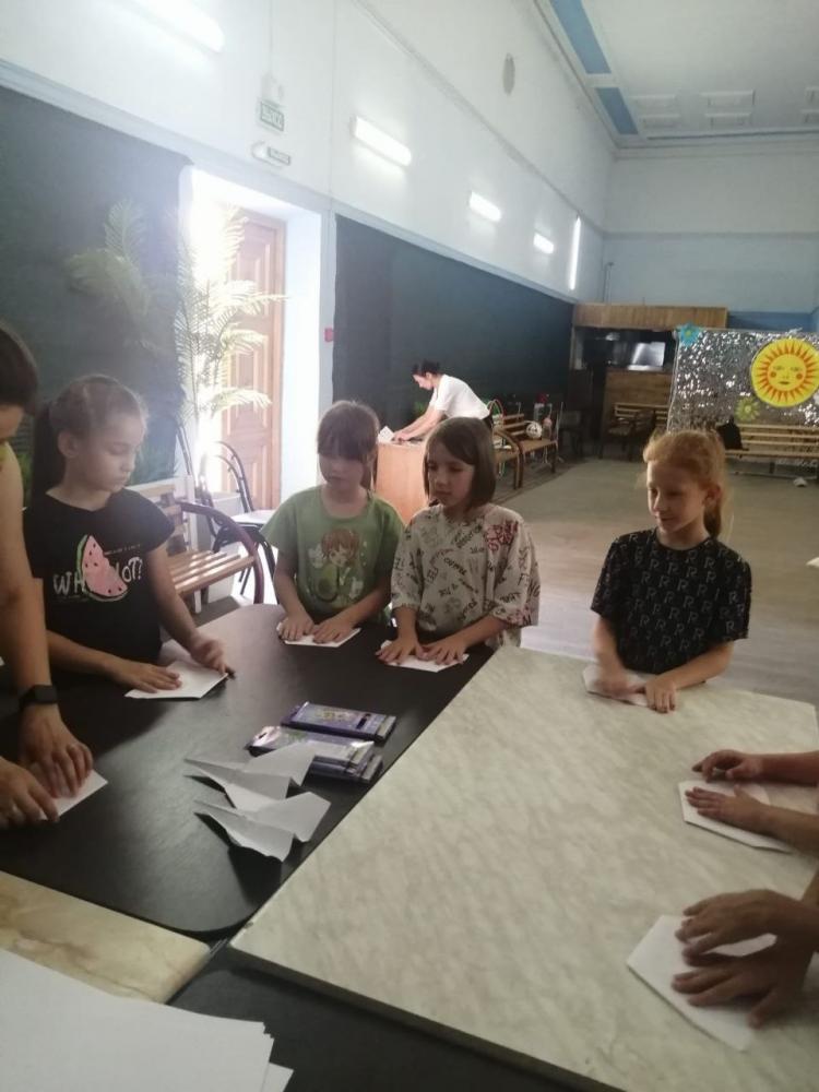 Там за облоками
