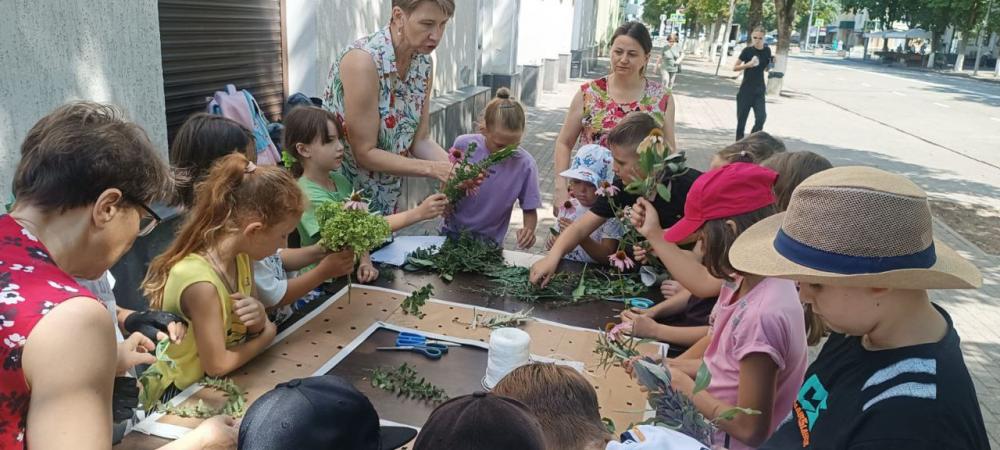 Цветы и их история
