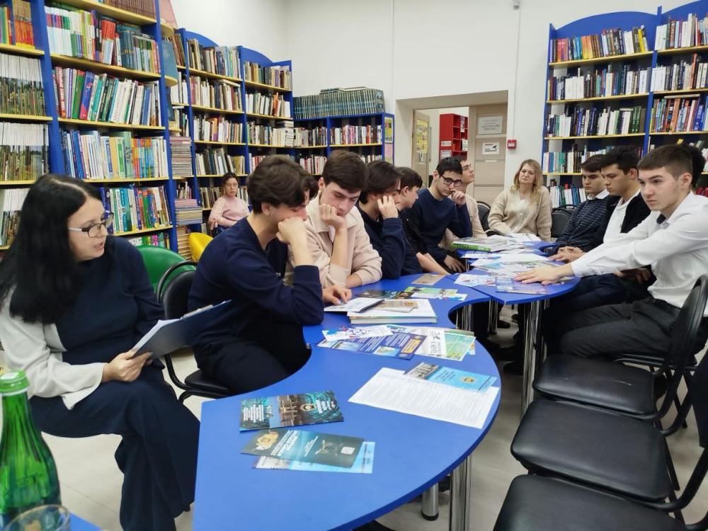 Я человеком быть обязан!
