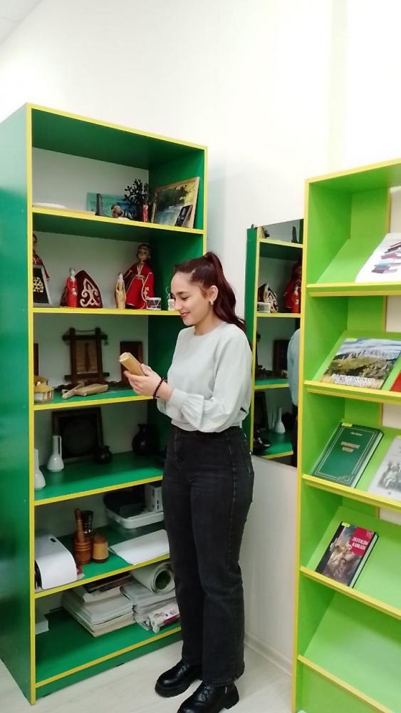 Театральная гостиная
