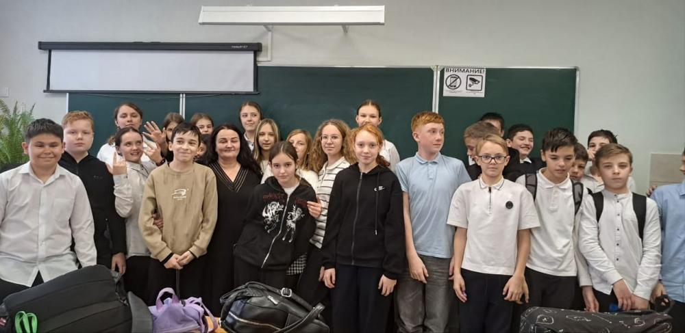 Новогодние традиции и забавы
