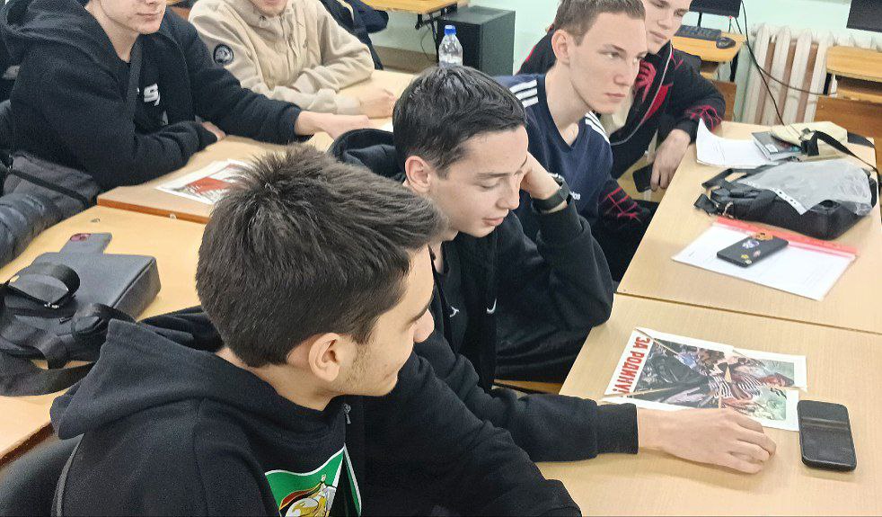 Защитники отечества
