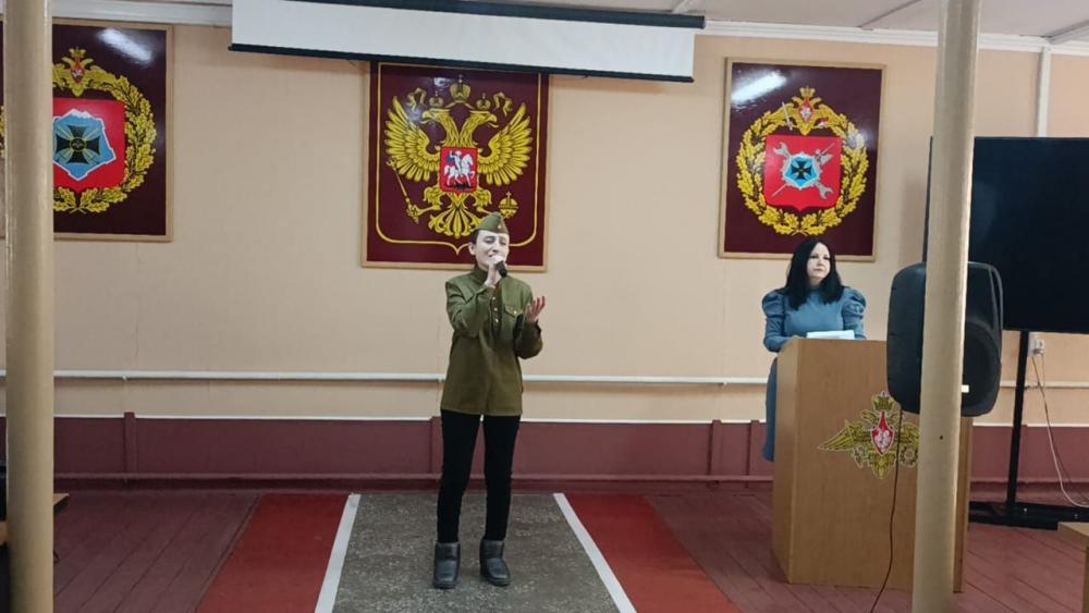 Поздравления в День защитника Отечества
