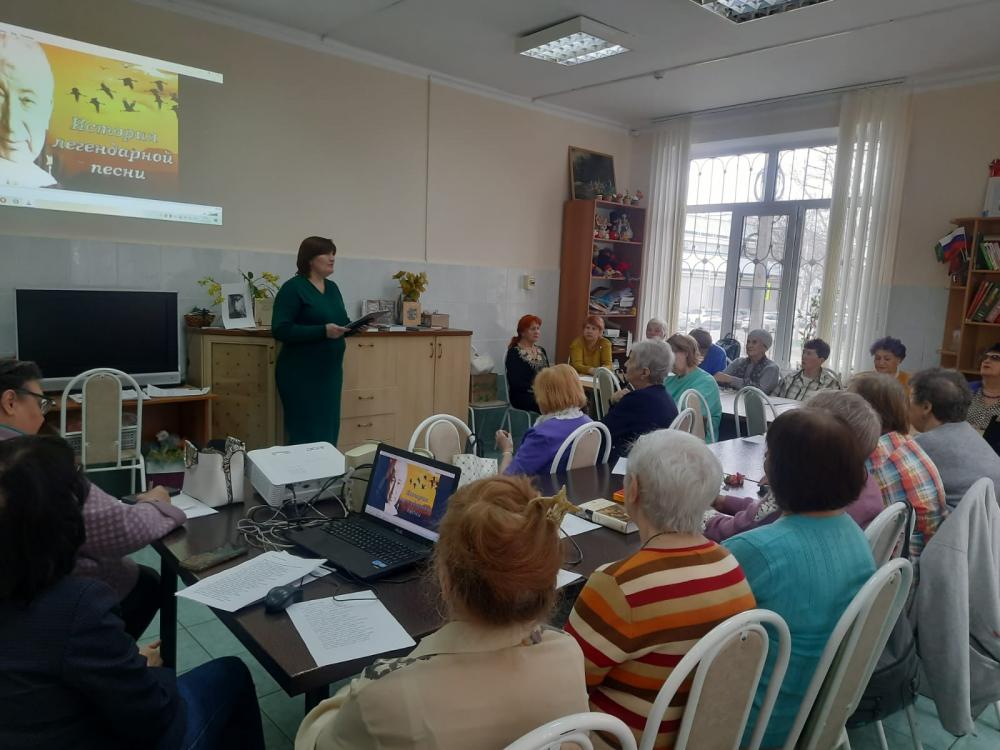 Поэтическая летопись
