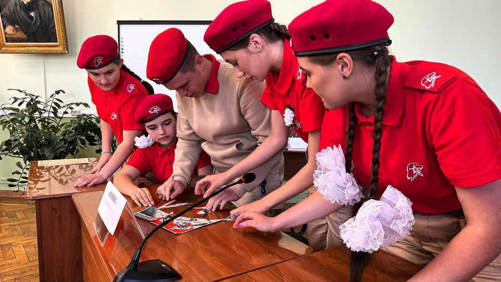 Герои победители
