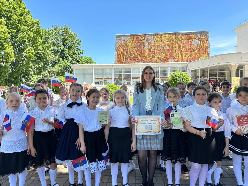 Кто знает Аз да Буки...
Кто знает Аз да Буки...