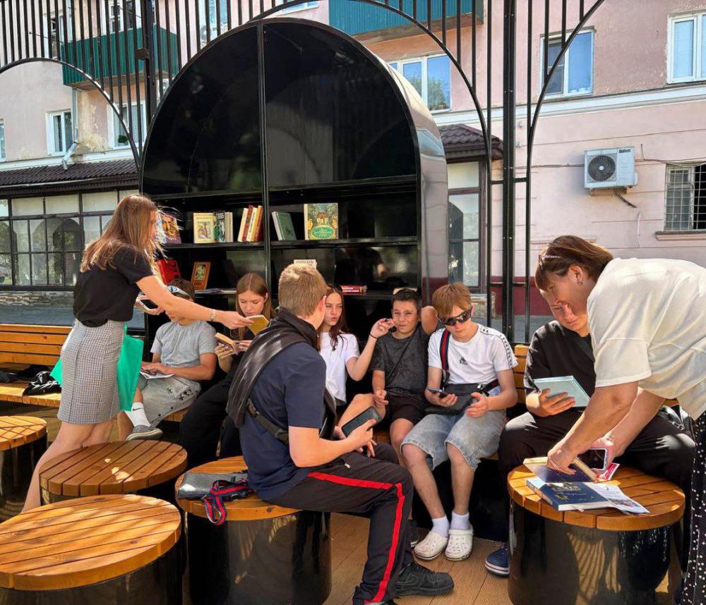 Любовью дорожить умейте
Любовью дорожить умейте