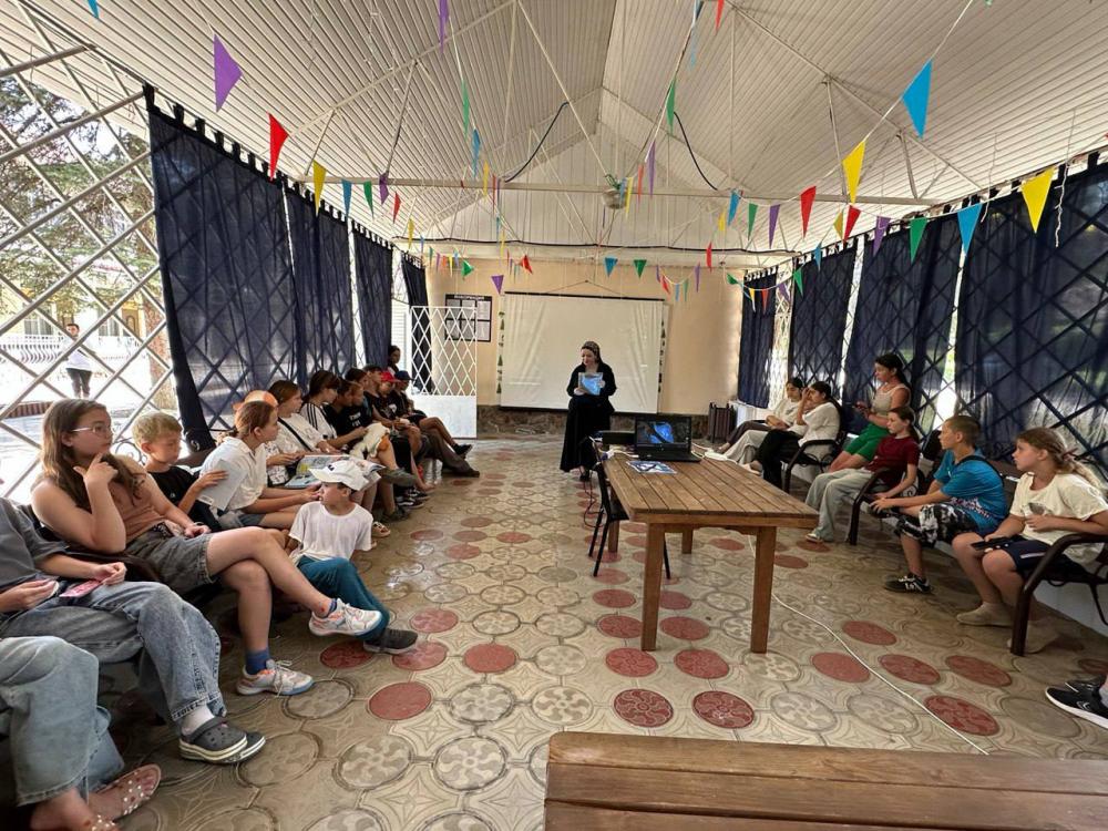 В стране родного языка
