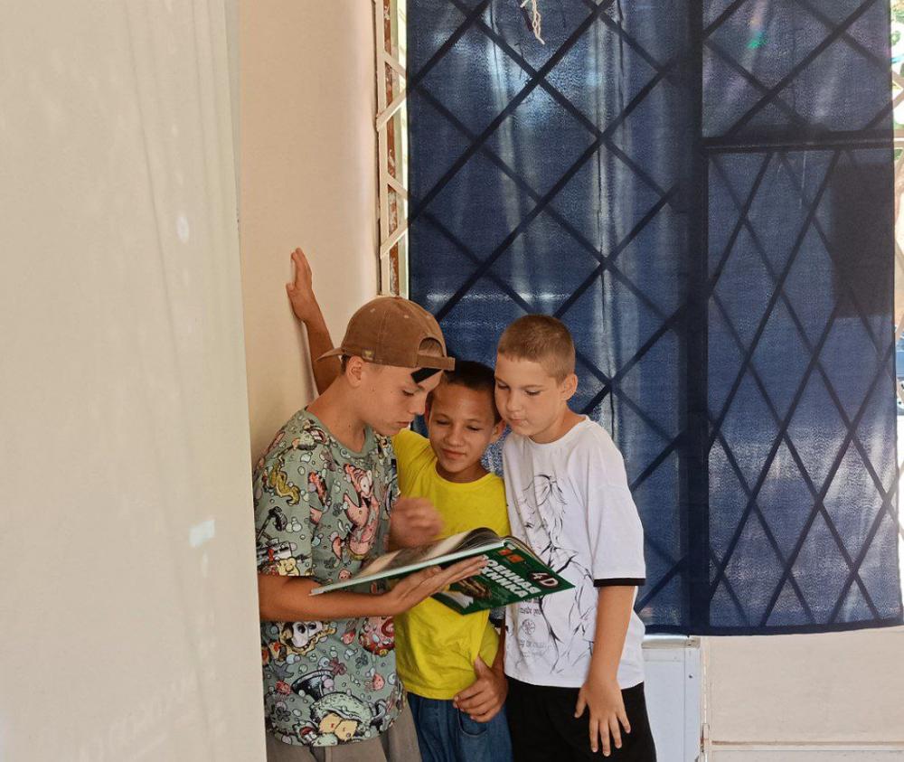 Флоту России -слава!
