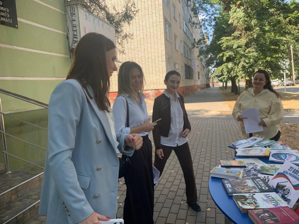 Истории и иллюстрации о лучших друзьях
