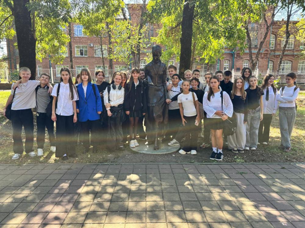 Прогулка в городе М.
