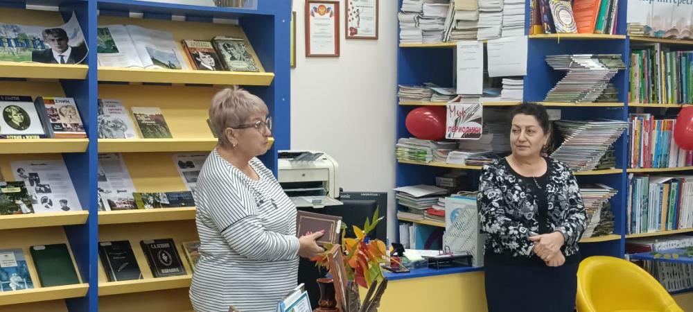 Певец страны березового ситца
