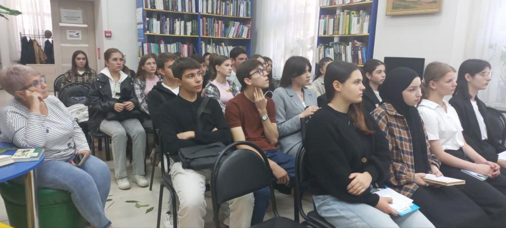 Певец страны березового ситца
