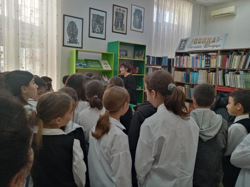 Я эту землю Родиной зову
