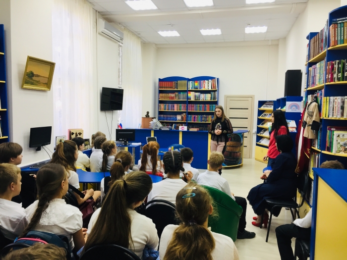 Встреча с модельером-дизайнером к Дню адыгского костюма 