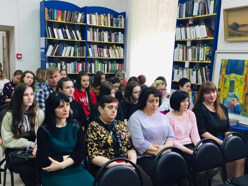 Встреча с Теучежем Катом (нар.художник РФ)