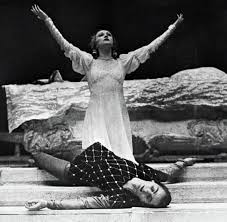 Я хочу танцевать сто лет...