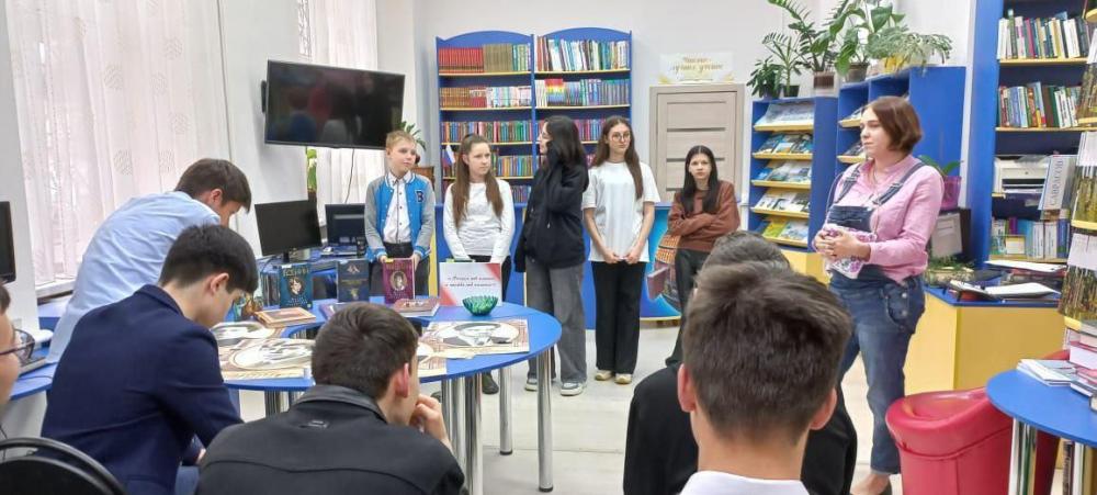 Поэзии чарующие строки
