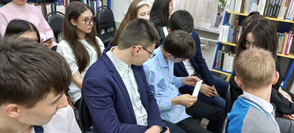 Поэзии чарующие строки
