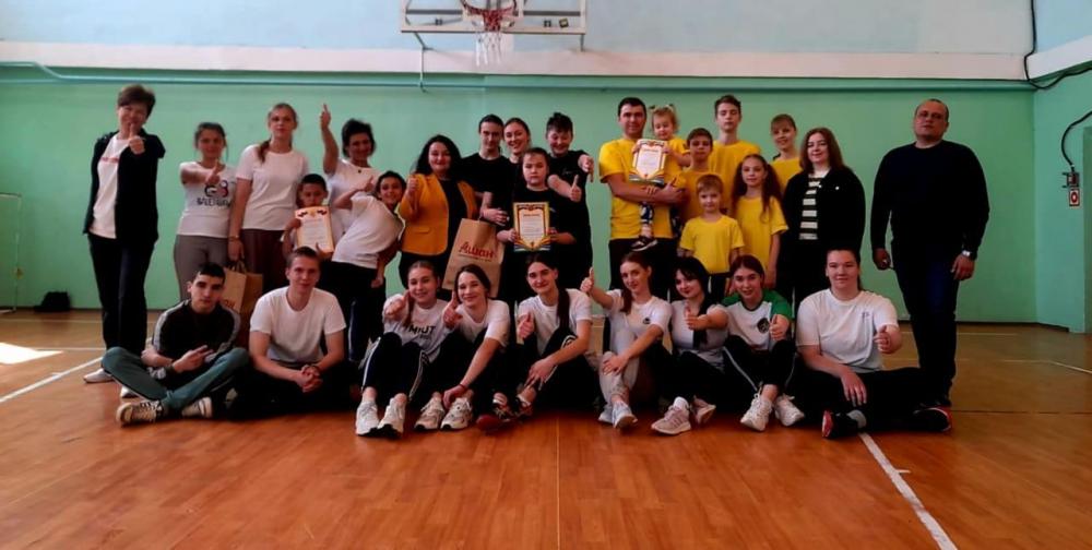 Всей семьей на выходной!
Всей семьей на выходной!