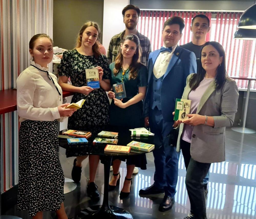 Волшебные звуки серебряного дождя...
