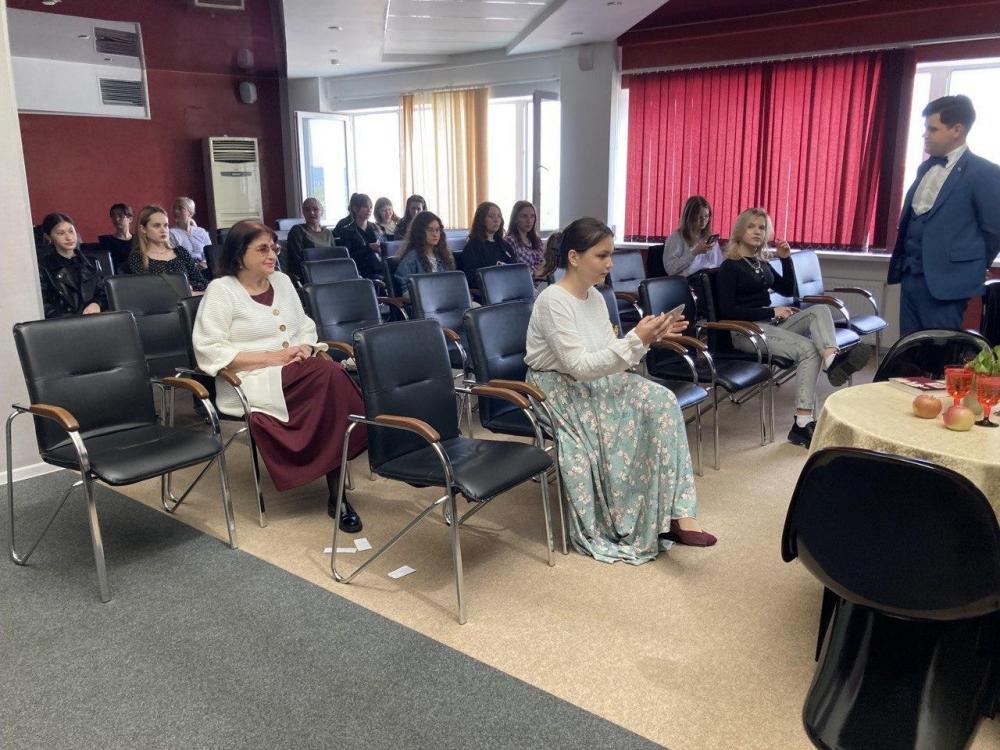 Волшебные звуки серебряного дождя...
