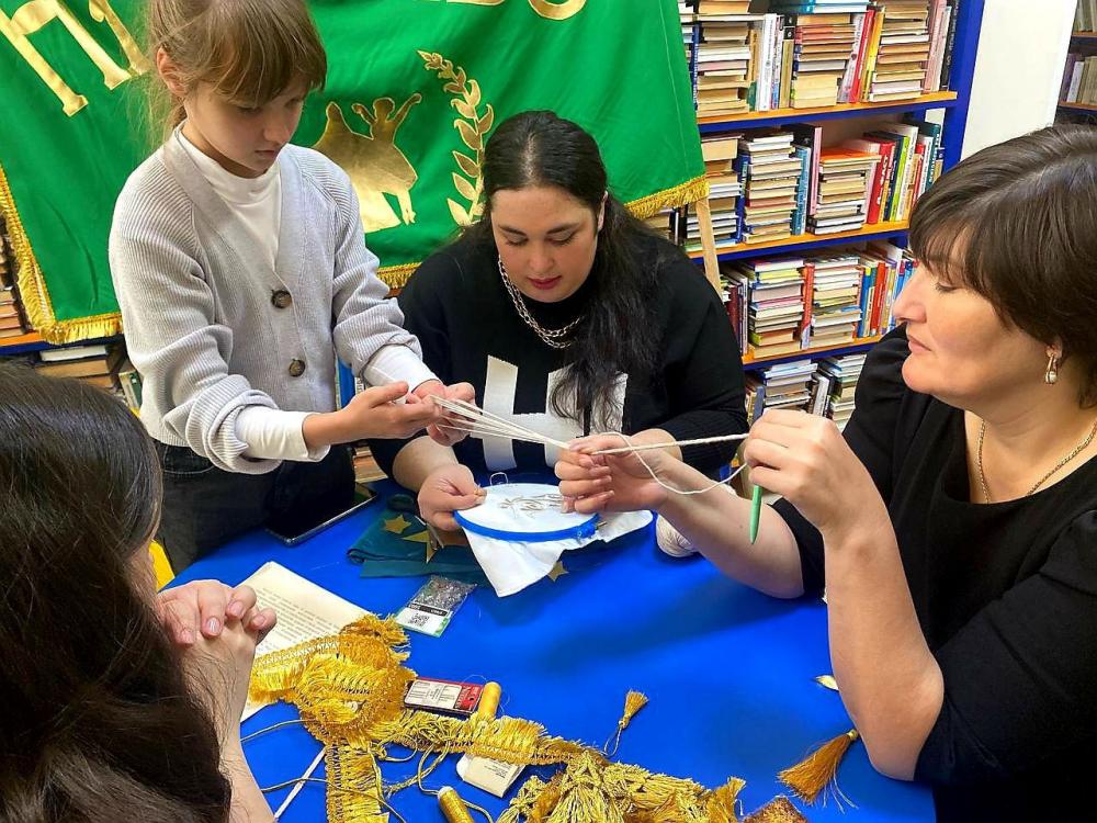 Мастер-класс по золотому шитью адыгов
