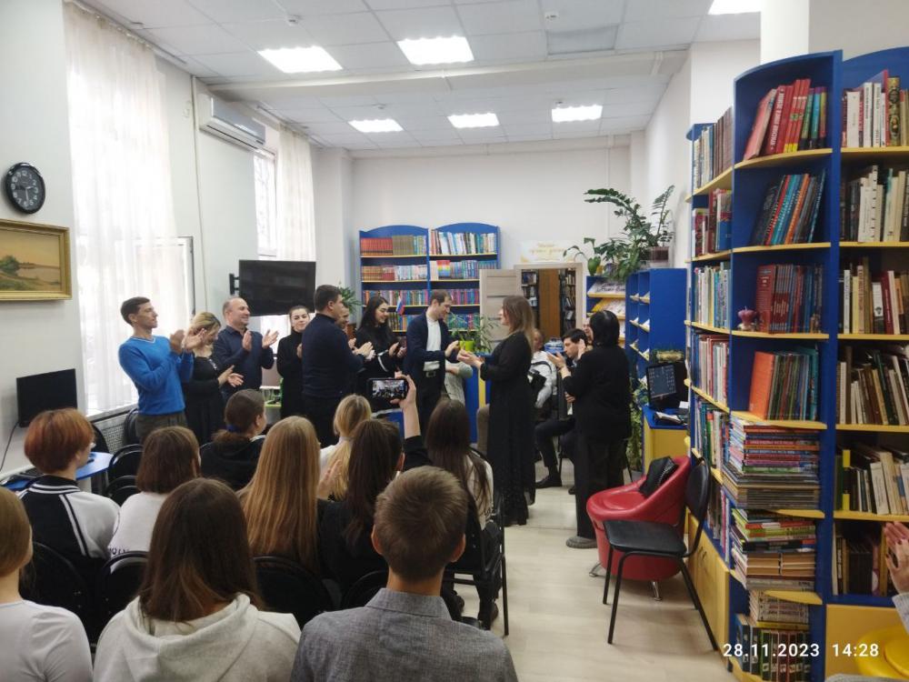 Встреча с участниками Государственного ансамбля народной песни и танца "Исламей"
