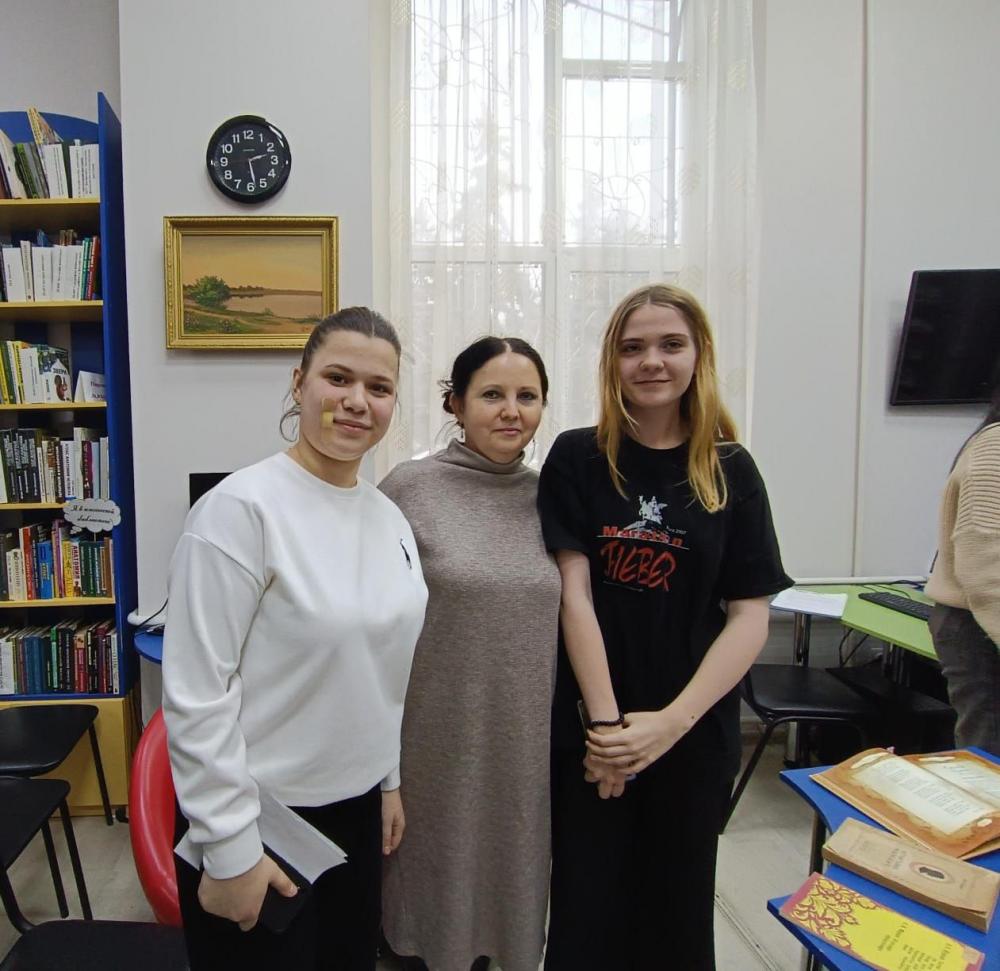 Его перо любовью дишит
