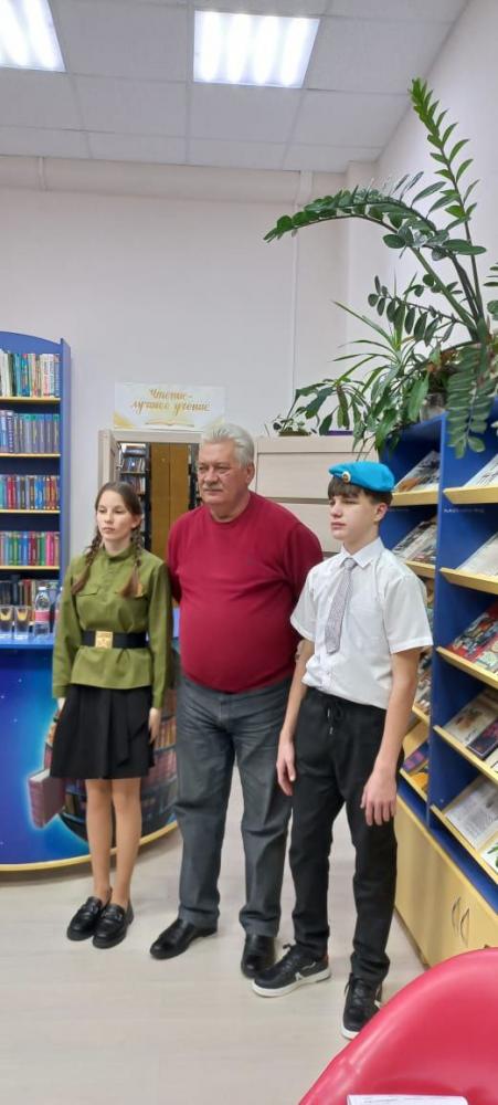 Выполняя задание родины
