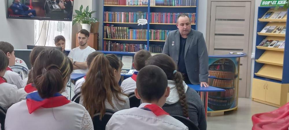 Ко дню космонавтики
