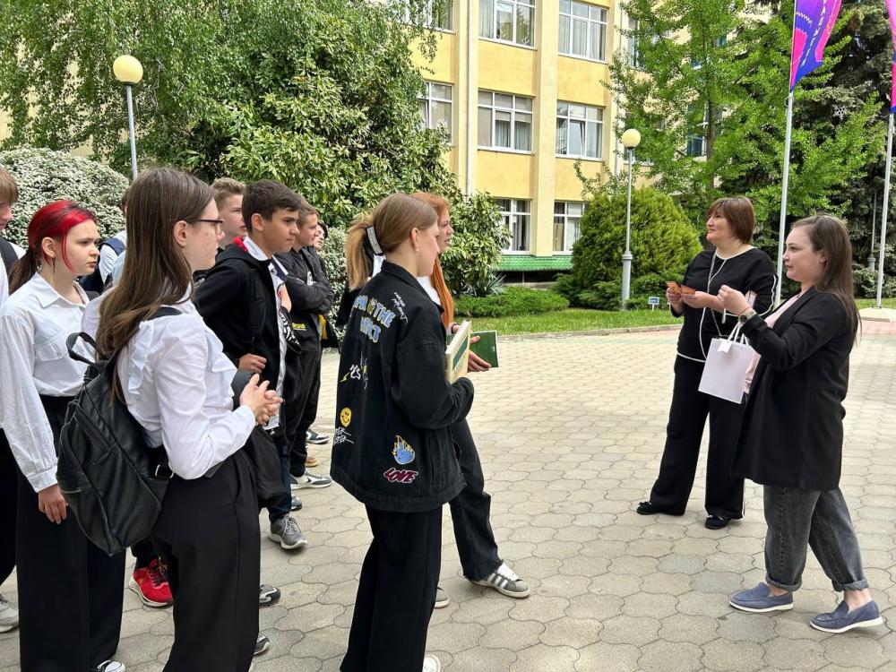 Адыгэ быракъыр орэбыбат
