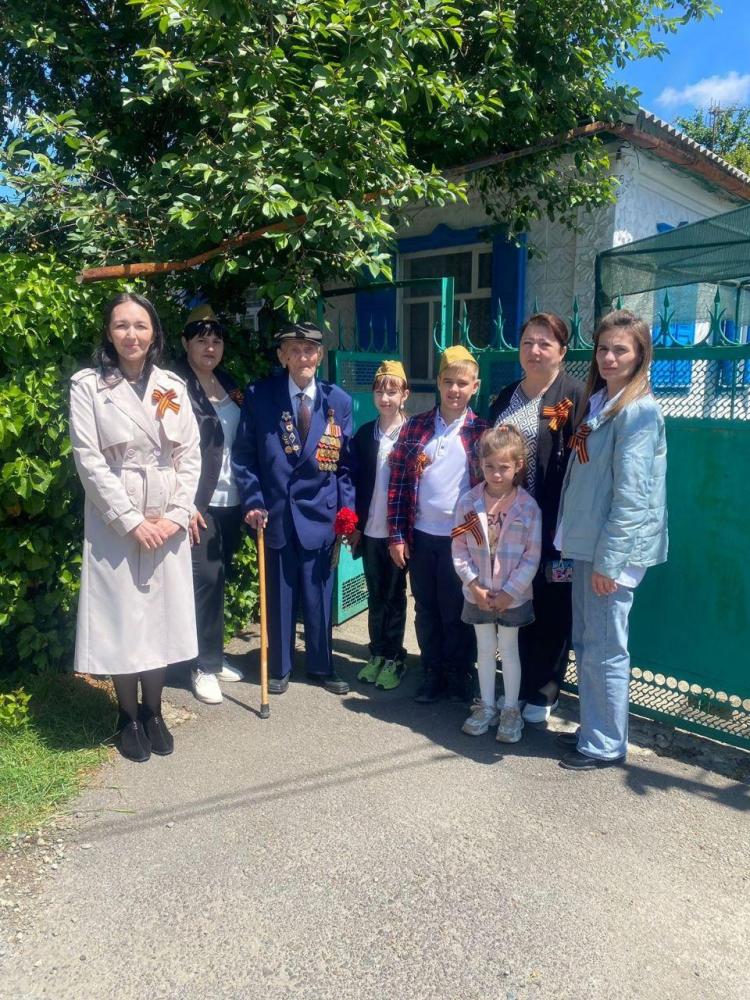 Поздравление ветеранов
