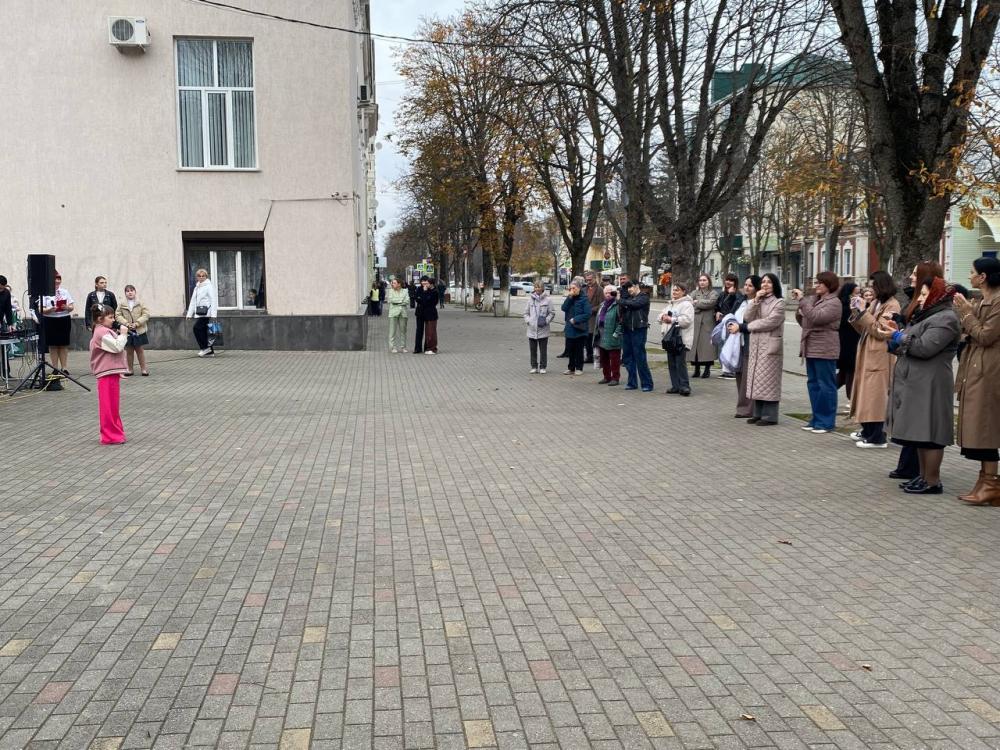 Поезд творчества
