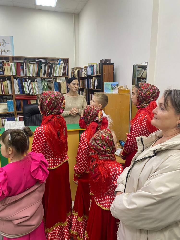 Ко Дню матери
