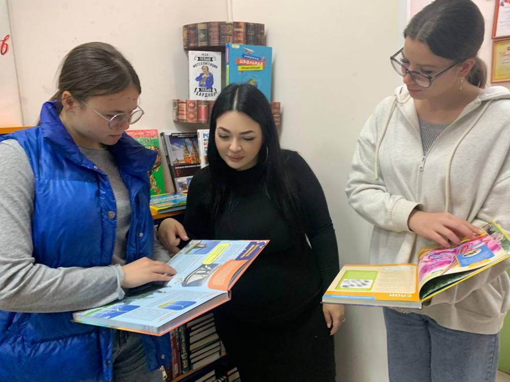 Наши помощники - словари и энциклопедии
