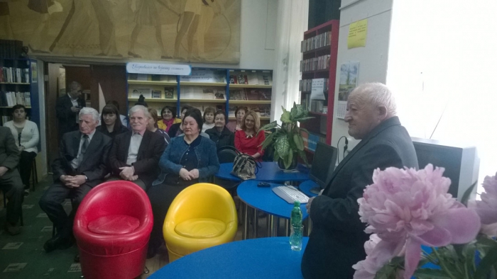 Поднявшись на вершину, оглянись